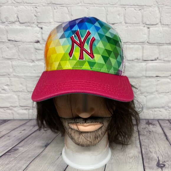 New York Yankees New Era Trucker Hat Mesh Cap Strap Back Multicolor Youth Size - Picture 1 of 9